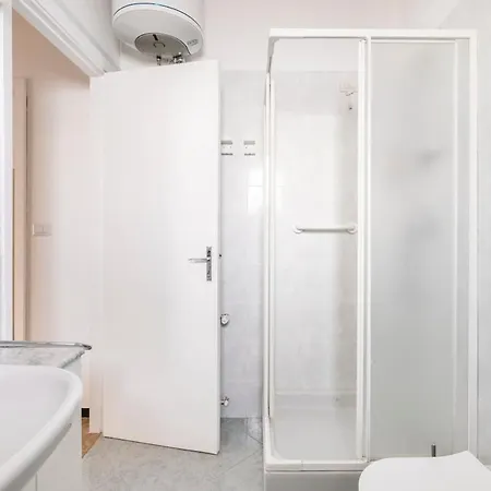 Seafront-smart Working Apartment