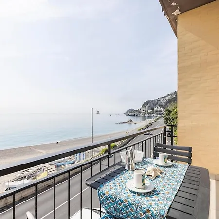 Apartment Seafront-smart Working *