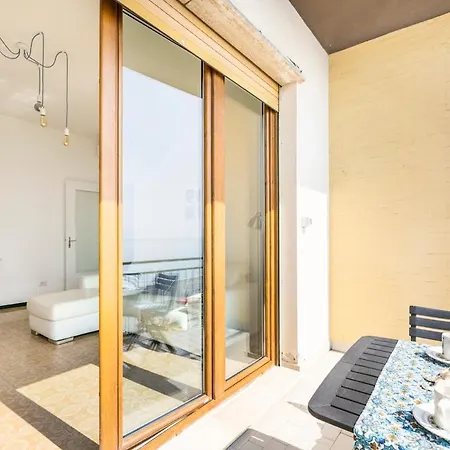 Apartment Seafront-smart Working *