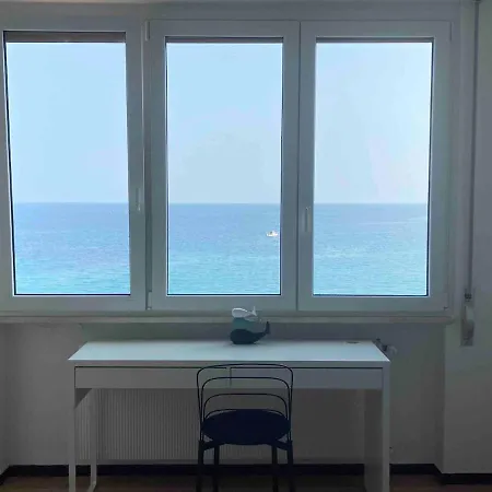 Seafront-smart Working Apartment